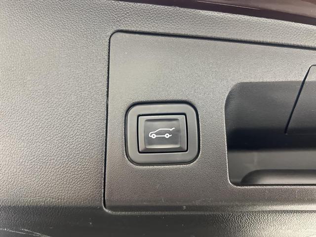 Photo of 2021 Burgundy Cadillac XT5