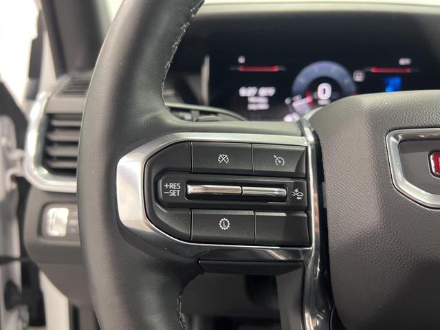 Photo of 2024 Summit White GMC Acadia