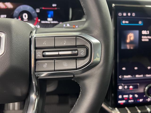 Photo of 2024 Summit White GMC Acadia