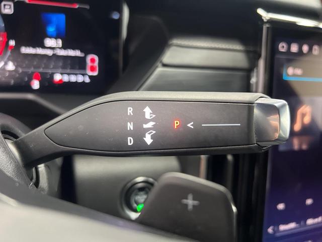 Photo of 2024 Summit White GMC Acadia