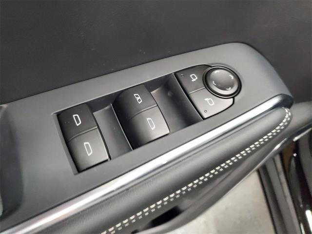 Photo of 2026 Ebony Twilight Metallic GMC Acadia