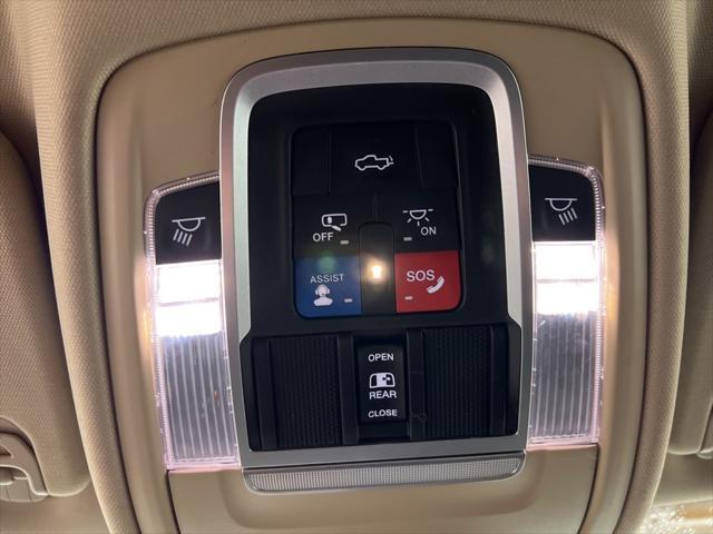 Photo of 2021 Diamond Black Crystal Pearlcoat RAM 1500