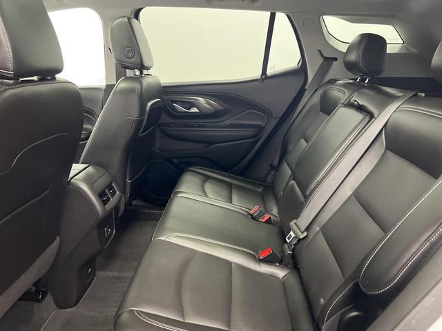 Photo of 2022 White GMC Terrain