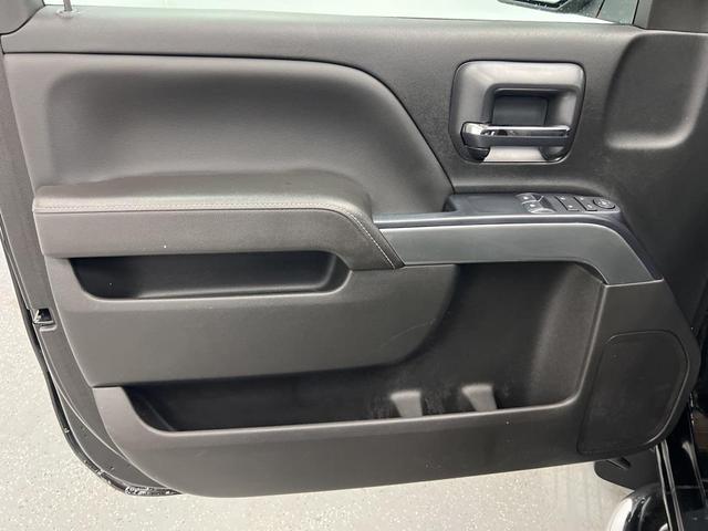 Photo of 2018 Black Chevrolet Silverado 1500