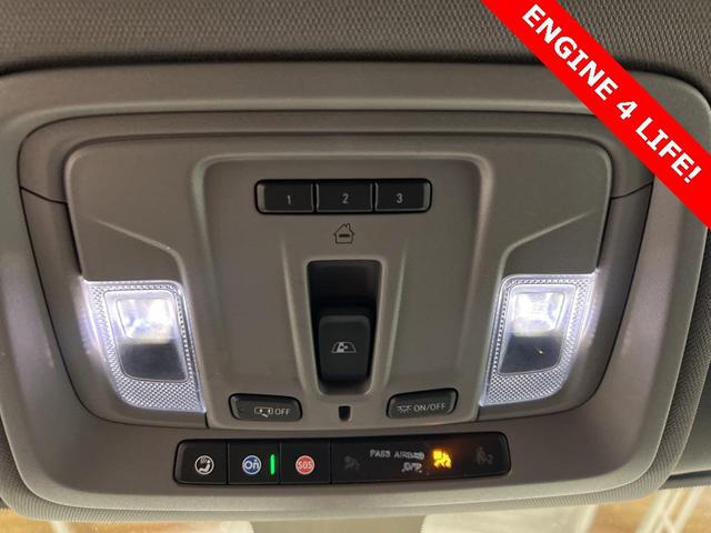 Photo of 2023 Summit White GMC Sierra 2500