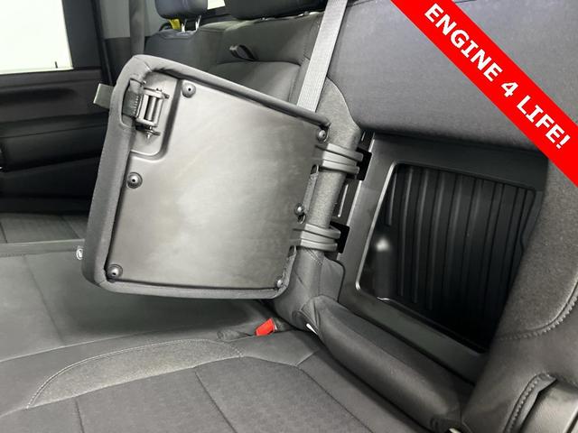 Photo of 2023 Summit White GMC Sierra 2500