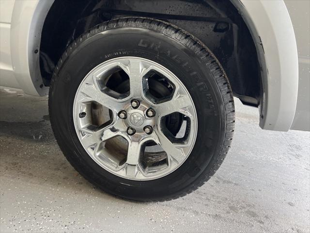 Photo of 2017 Bright Silver Metallic Clearcoat RAM 1500