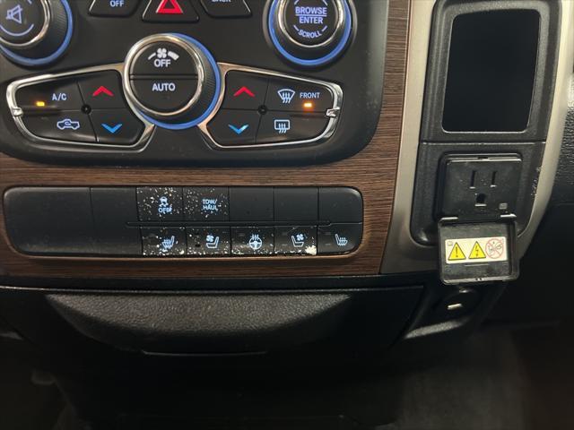 Photo of 2017 Bright Silver Metallic Clearcoat RAM 1500