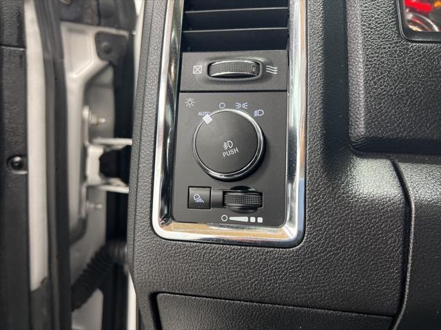 Photo of 2017 Bright Silver Metallic Clearcoat RAM 1500