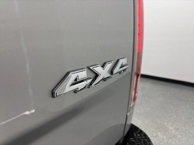 Photo of 2017 Bright Silver Metallic Clearcoat RAM 1500