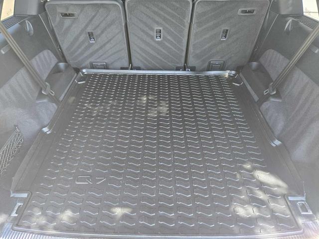 Photo of 2025 Samurai Gray Metallic Audi Q7