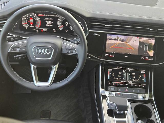 Photo of 2025 Samurai Gray Metallic Audi Q7