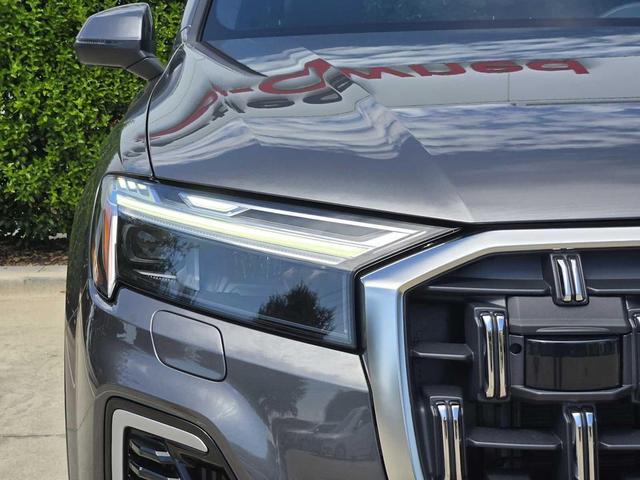 Photo of 2025 Samurai Gray Metallic Audi Q7