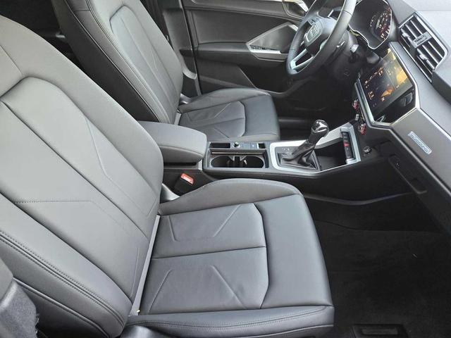 Photo of 2022 Chronos Gray Metallic Audi Q3