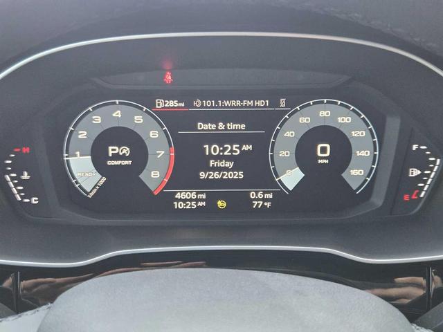 Photo of 2022 Chronos Gray Metallic Audi Q3
