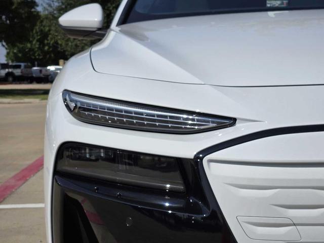 Photo of 2025 GLACIER WHITE Audi A6 e-tron