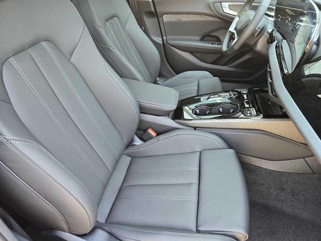 Photo of 2025 FIRMAMENT BLUE Audi A5
