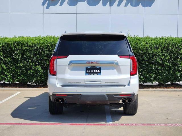 Photo of 2021 White Frost Tricoat GMC Yukon