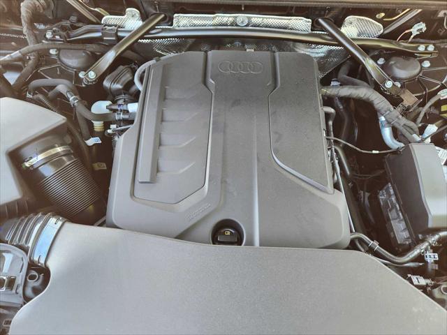 Photo of 2025 MYTHOS BLACK Audi Q5