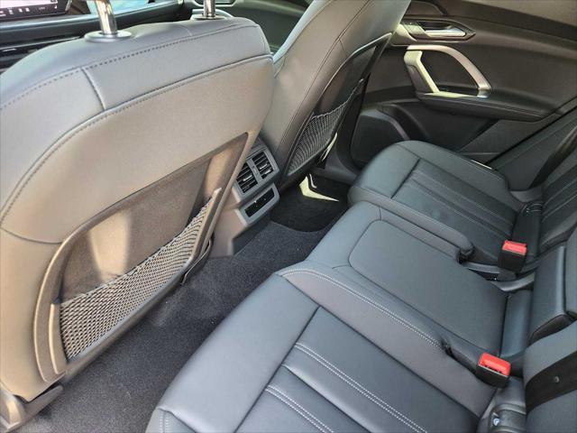 Photo of 2025 MYTHOS BLACK Audi Q5