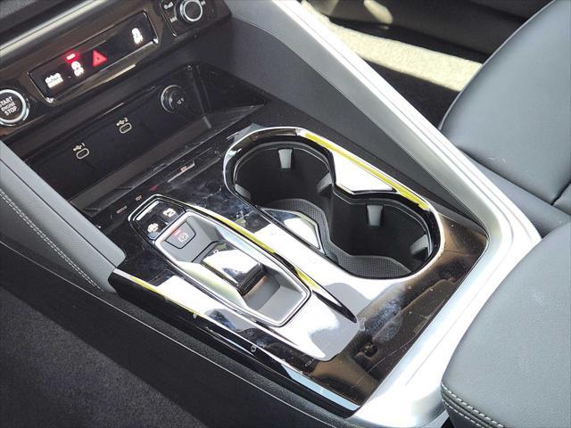 Photo of 2025 MYTHOS BLACK Audi Q5