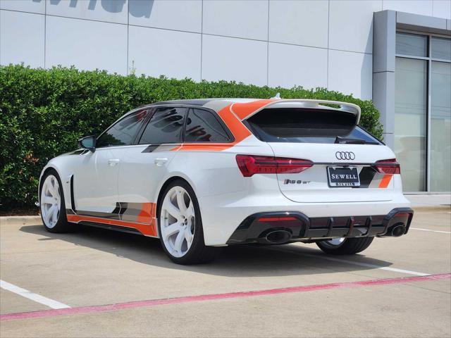 Photo of 2025 Arkona White Audi RS 6 Avant