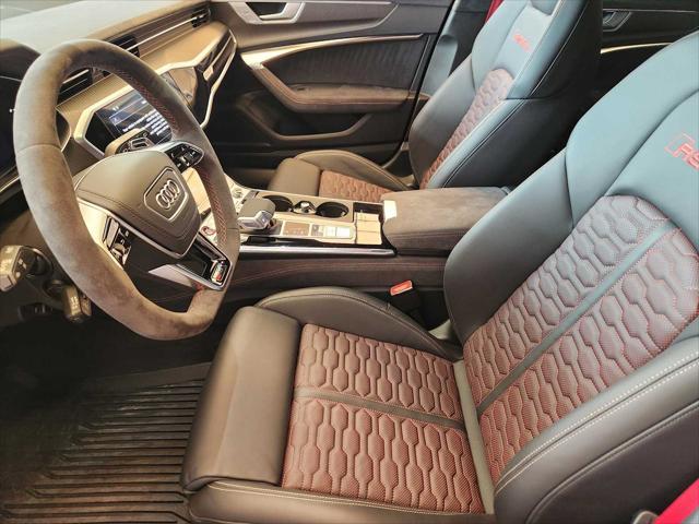 Photo of 2025 Arkona White Audi RS 6 Avant