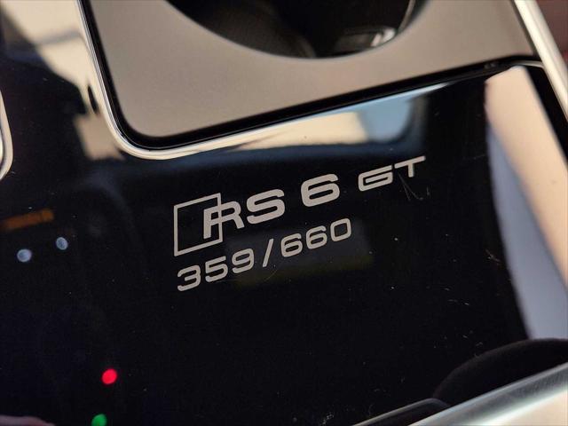 Photo of 2025 Arkona White Audi RS 6 Avant