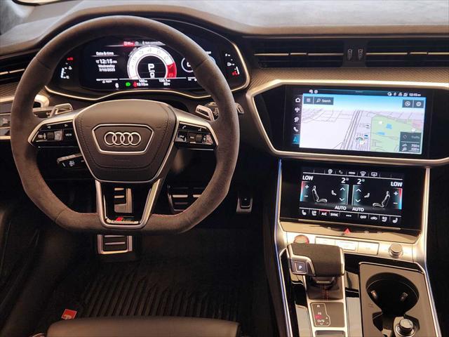 Photo of 2025 Arkona White Audi RS 6 Avant