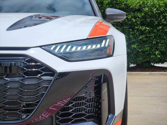 Photo of 2025 Arkona White Audi RS 6 Avant