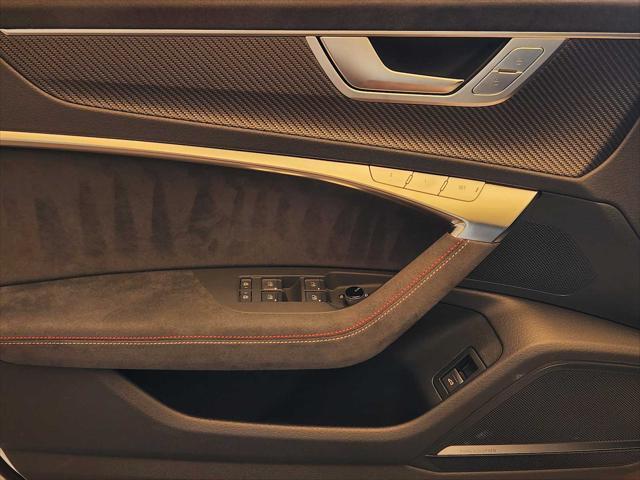 Photo of 2025 Arkona White Audi RS 6 Avant