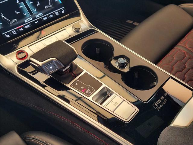 Photo of 2025 Arkona White Audi RS 6 Avant