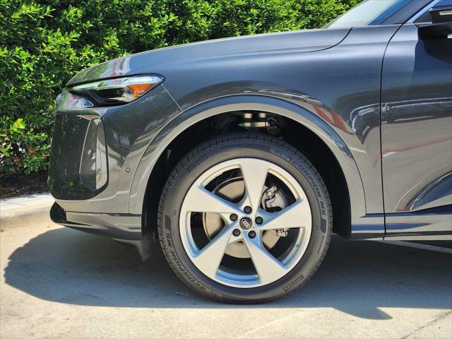 Photo of 2025 TAMBORA GRAY Audi Q5
