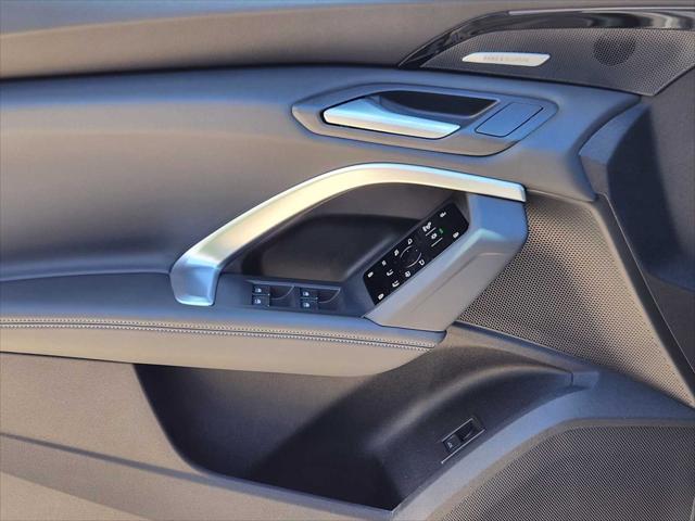 Photo of 2025 TAMBORA GRAY Audi Q5