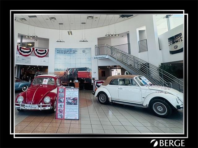 Photo of 2025 Pure White Volkswagen Jetta