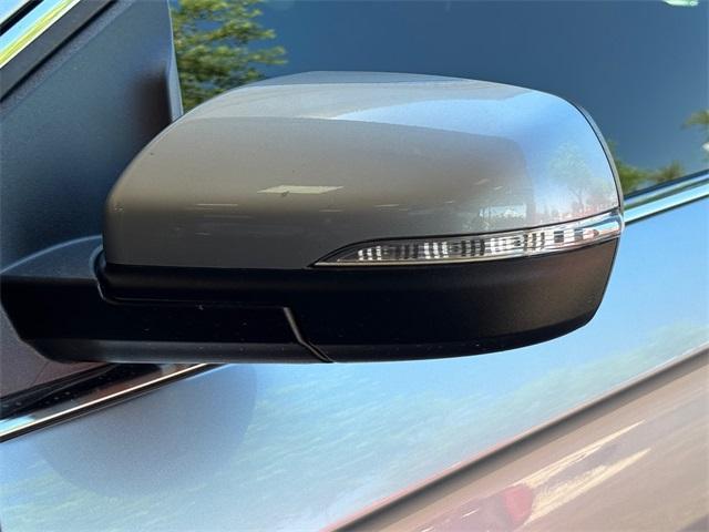 Photo of 2020 Silver Ford Edge