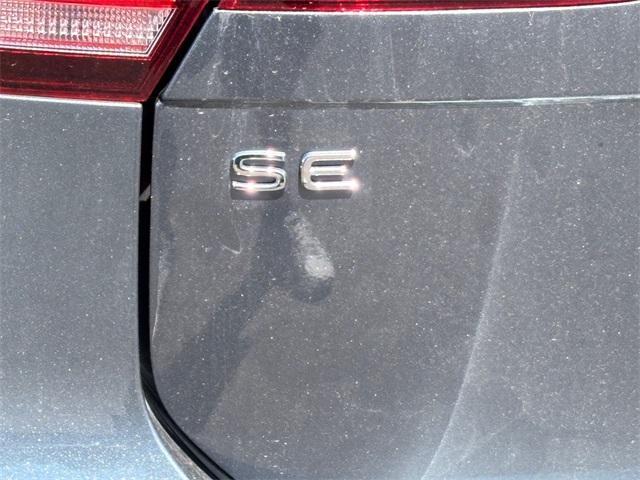 Photo of 2023 Platinum Gray Metallic Volkswagen Tiguan