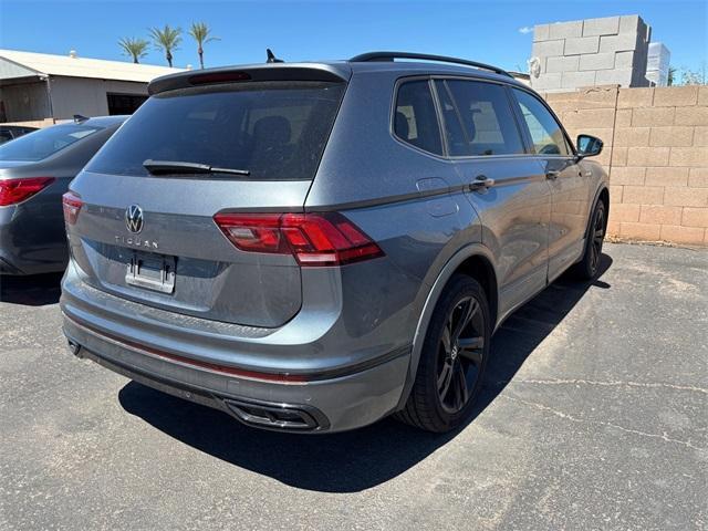 Photo of 2023 Platinum Gray Metallic Volkswagen Tiguan