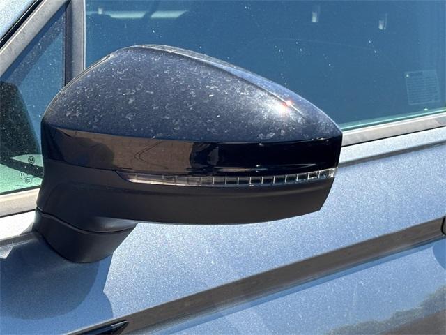 Photo of 2023 Platinum Gray Metallic Volkswagen Tiguan
