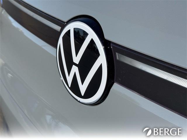 Photo of 2025 Pure Gray Volkswagen ID.4
