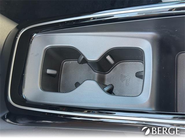 Photo of 2025 Pure Gray Volkswagen ID.4