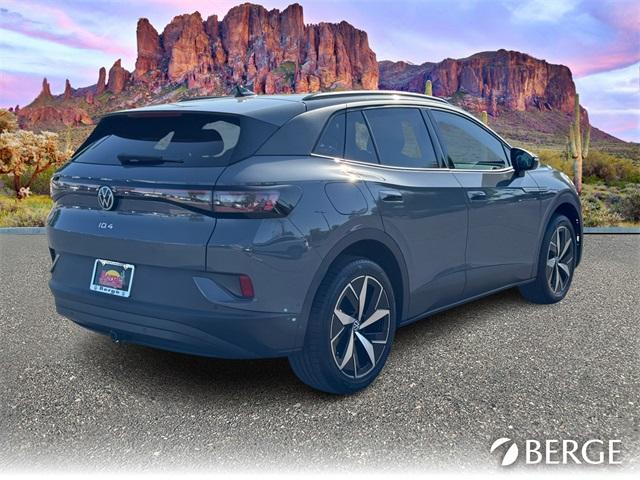 Photo of 2025 Pure Gray Volkswagen ID.4