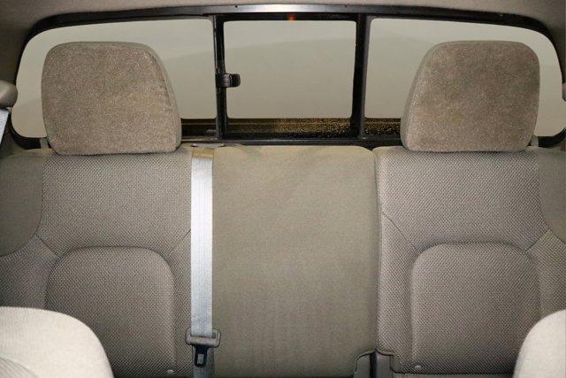 Photo of 2019 Glacier White Nissan Frontier