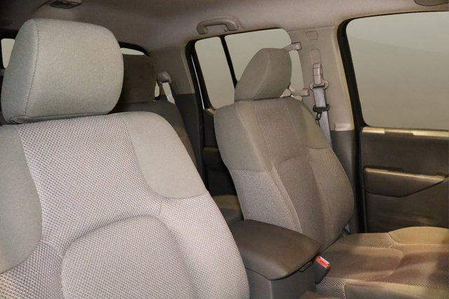 Photo of 2019 Glacier White Nissan Frontier