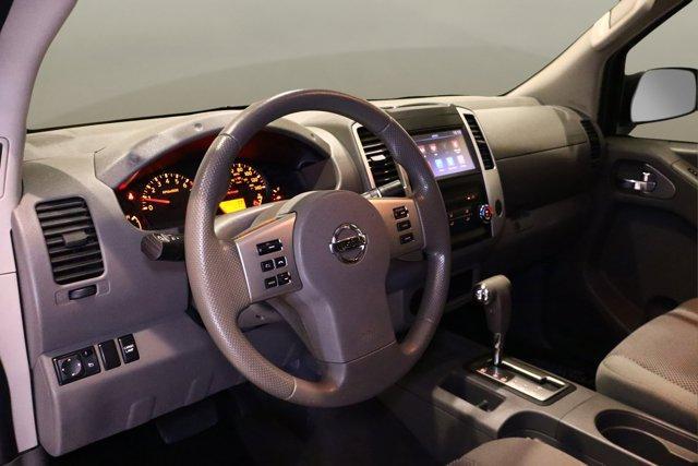 Photo of 2019 Glacier White Nissan Frontier