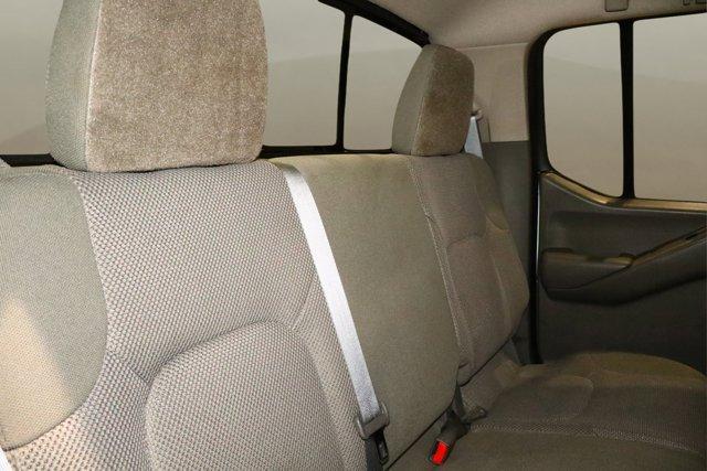 Photo of 2019 Glacier White Nissan Frontier