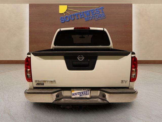 Photo of 2019 Glacier White Nissan Frontier