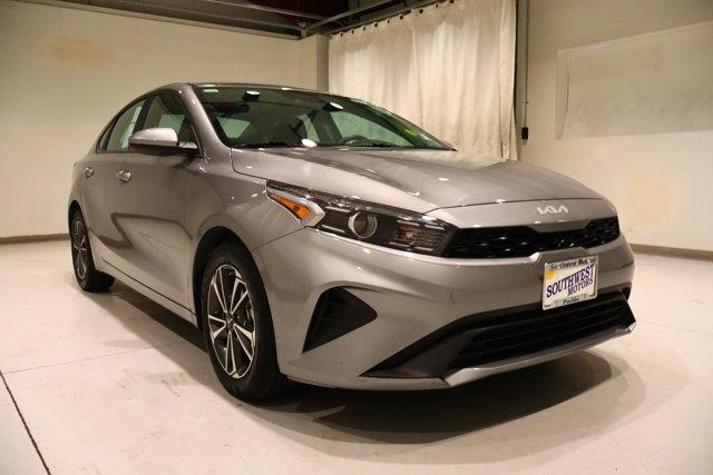 Photo of 2024 Steel Gray Kia Forte