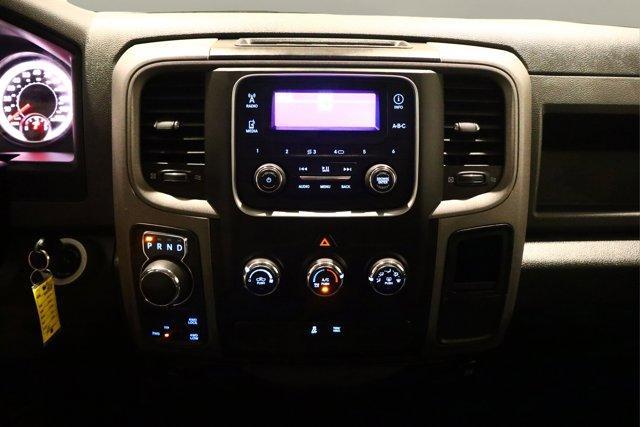 Photo of 2014 Prairie Pearlcoat RAM 1500