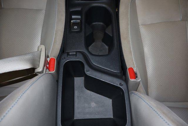 Photo of 2020 Deep Blue Pearl Nissan Leaf